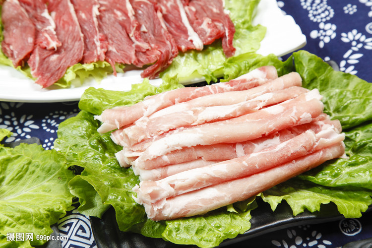 肥羊卷与鲜肉的餐桌哲学 一场味蕾交织的双重叙事